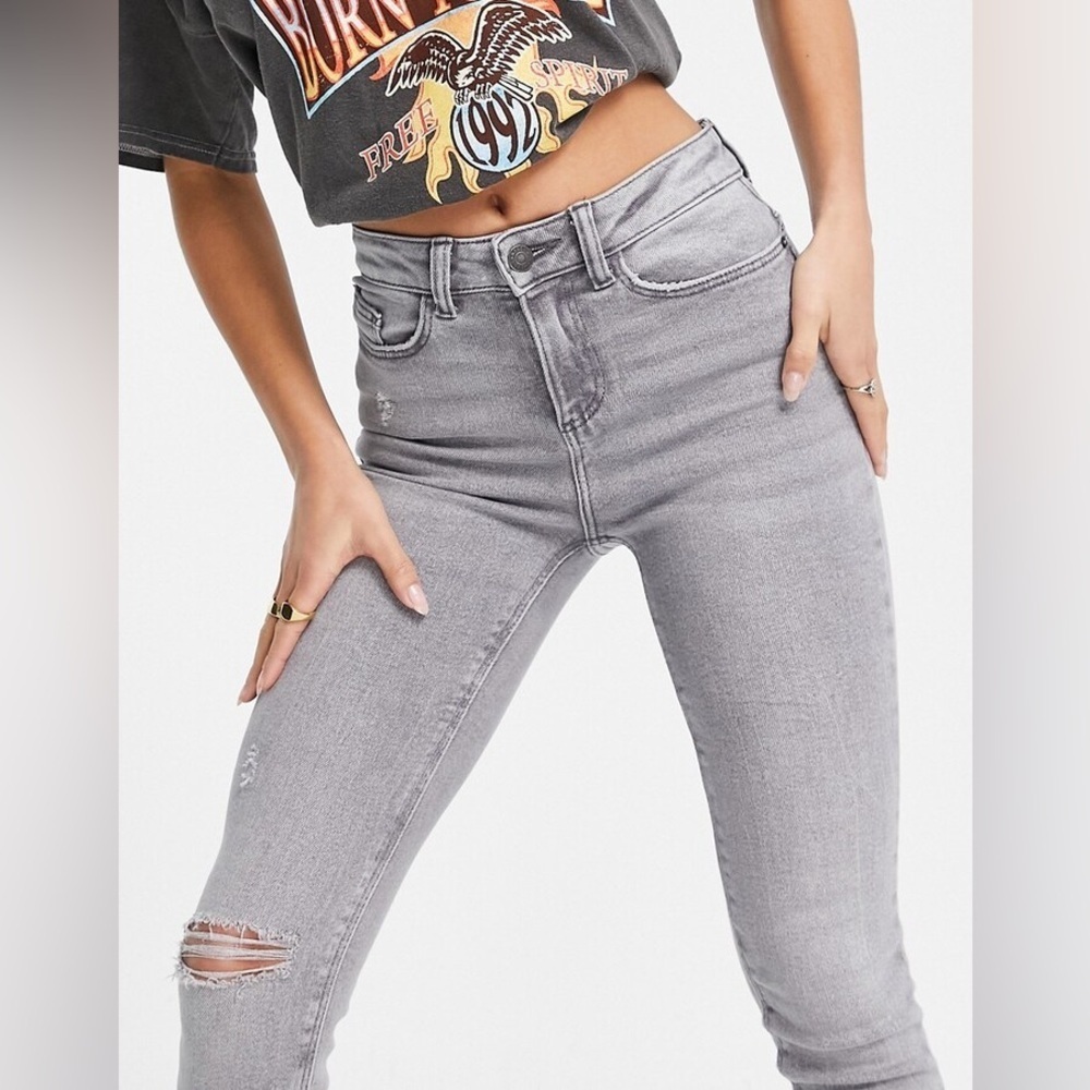 Express‎ Grey Skinny Ankle Fray Knee Rip